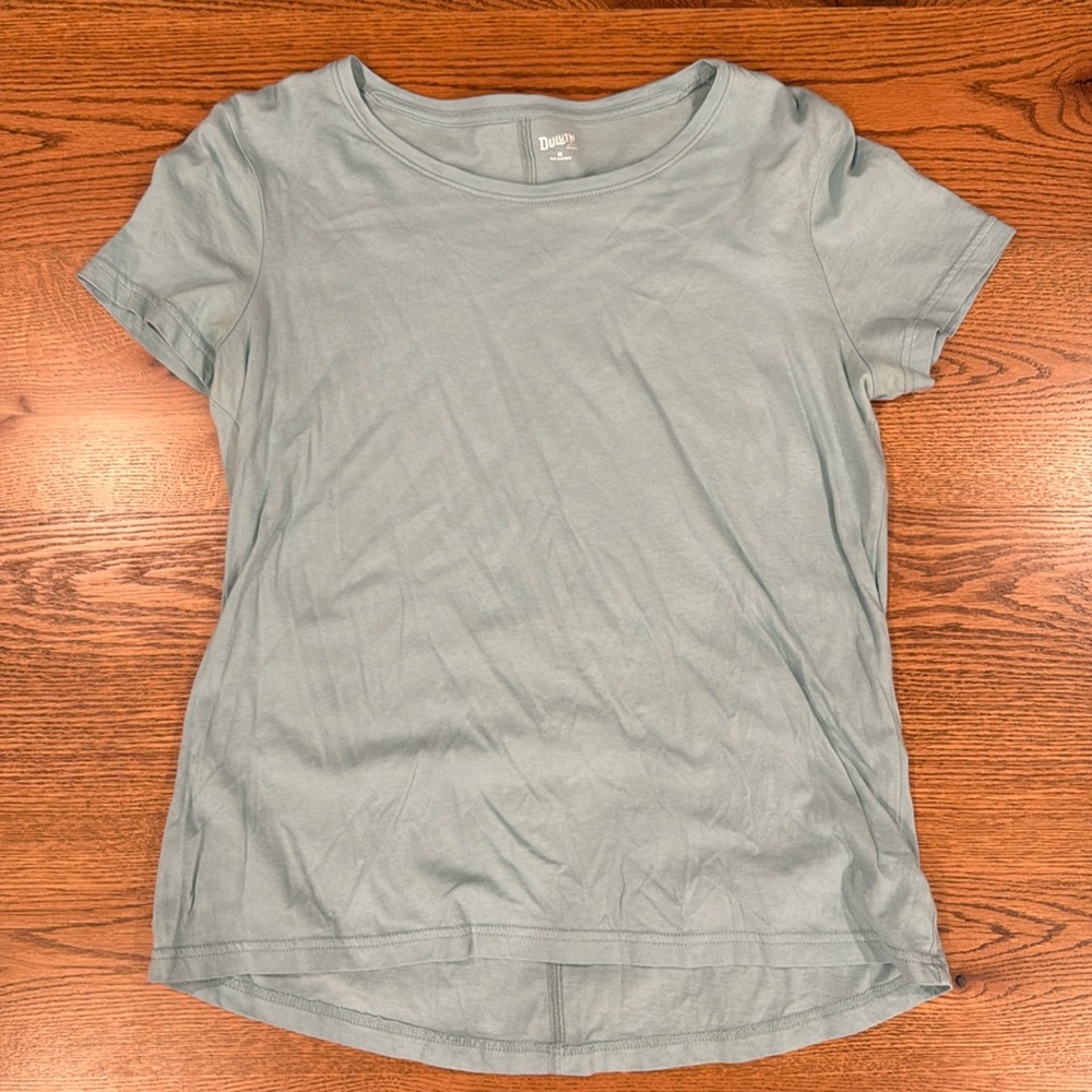 Duluth medium green/blue tee shirt   Worn a handful of times